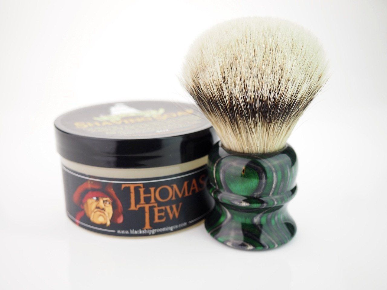 Load image into Gallery viewer, Whaler Shaving Brush 28mm Two Band Badger Man of War Color - Black Ship Grooming Co.
